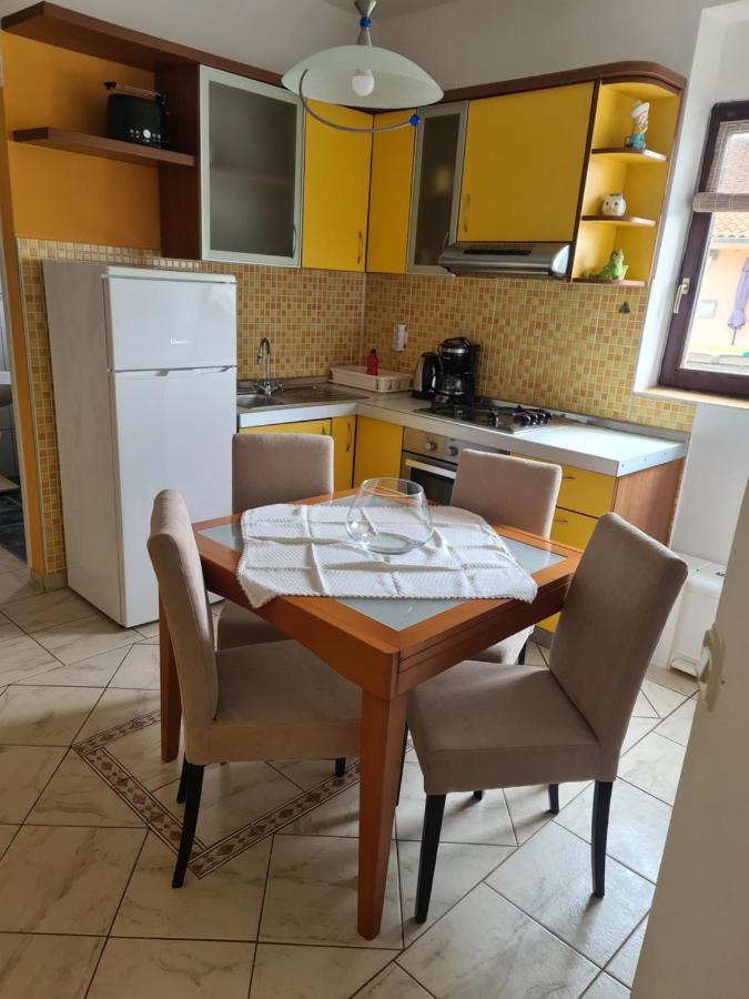 Apartment Danica Ljubač Buitenkant foto