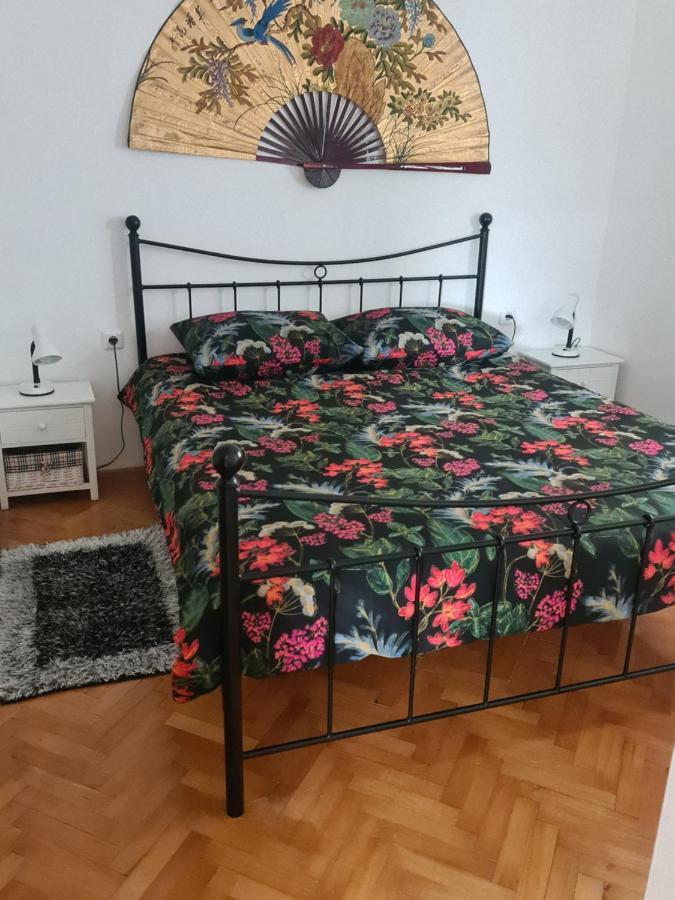 Apartment Danica Ljubač Buitenkant foto